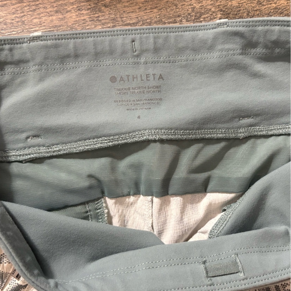 Athleta Trekkie North Shorts Women Green White Floral Lace Pull On - Picture 7 of 7